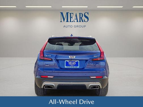 2022 Cadillac XT4 Premium Luxury