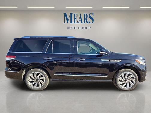 2024 Lincoln Navigator Reserve