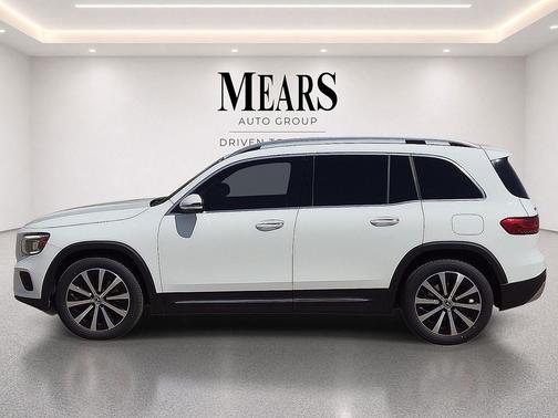 Polar White 2022 Mercedes-Benz GLB 250 4MATIC