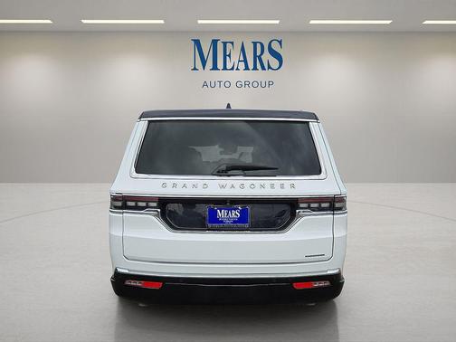 2024 Jeep Grand Wagoneer L Series III 4x4