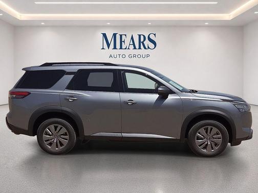 Gun Metallic 2025 Nissan Pathfinder SV 4WD