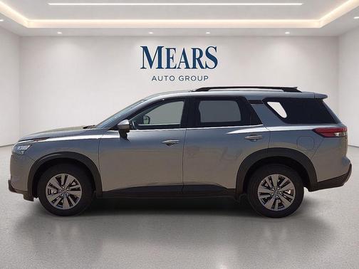 Gun Metallic 2025 Nissan Pathfinder SV 4WD