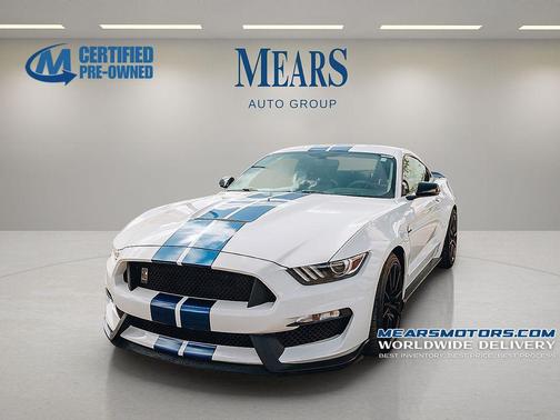 2017 Ford Shelby GT350 Base