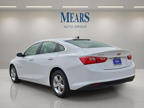 Summit White 2025 Chevrolet Malibu 1LS