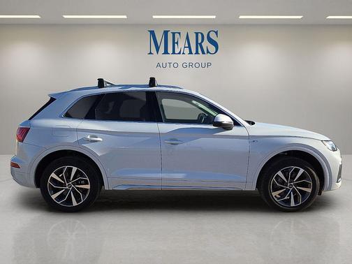 2023 Audi Q5 45 S line Premium Plus