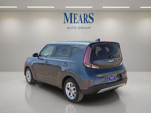 Gravity Gray 2025 Kia Soul LX