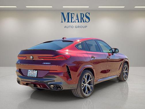 2025 BMW X6 M60i