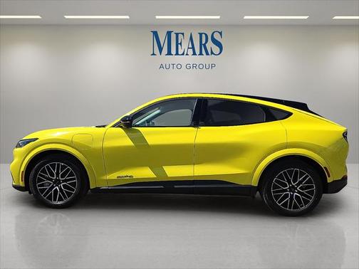 2025 Ford Mustang Mach-E Premium