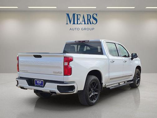 2022 Chevrolet Silverado 1500 High Country