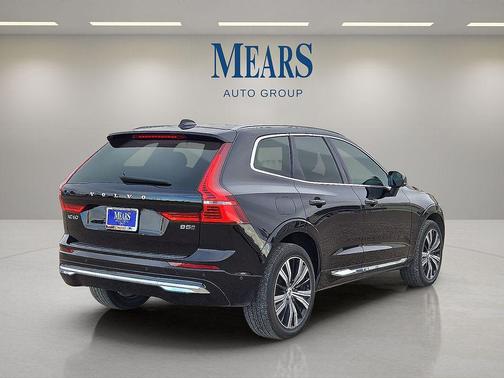 2023 Volvo XC60 B5 Plus Bright Theme