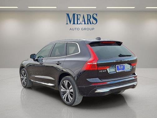 2023 Volvo XC60 B5 Plus Bright Theme