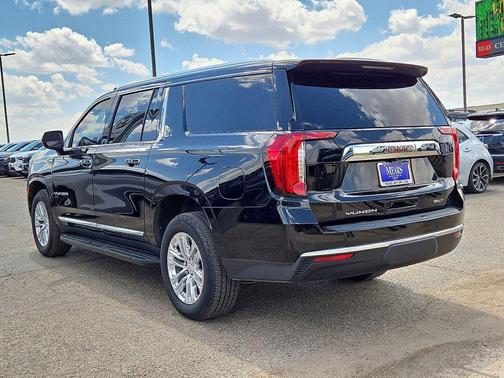 2021 GMC Yukon XL SLT
