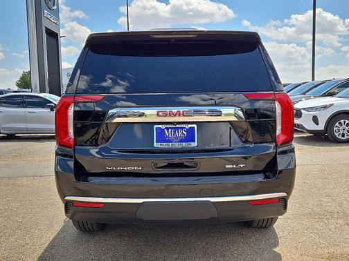 2021 GMC Yukon XL SLT