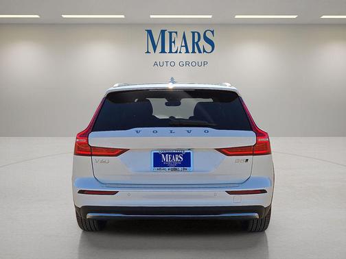 Crystal White Pearl 2026 Volvo V60 Cross Country Plus, B5 AWD Gas (mild hybrid)