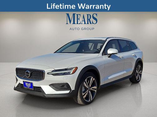 Crystal White Pearl 2026 Volvo V60 Cross Country Plus, B5 AWD Gas (mild hybrid)