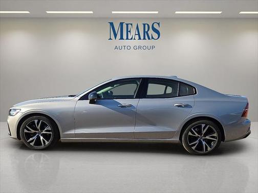 2025 Volvo S60 B5 Core