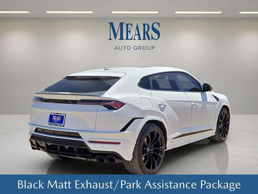 White 2024 Lamborghini Urus S