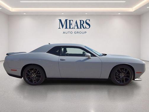 Smoke Show 2022 Dodge Challenger R/T