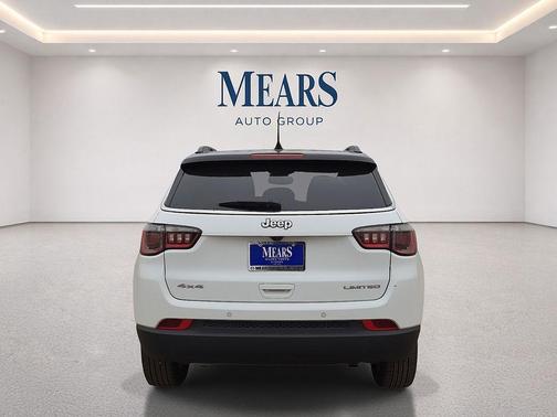 Bright White Clearcoat 2025 Jeep Compass Limited