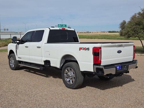 Star White Metallic Tri-Coat 2025 Ford F-350 Lariat