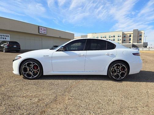 2024 Alfa Romeo Giulia Veloce AWD
