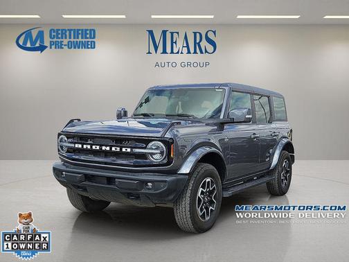 2024 Ford Bronco Outer Banks