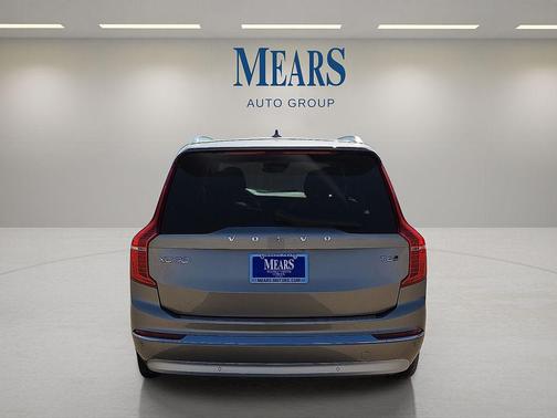 2022 Volvo XC90 T6 Inscription