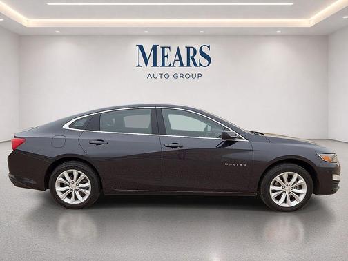 Dark Ash Metallic 2023 Chevrolet Malibu FWD 1LT