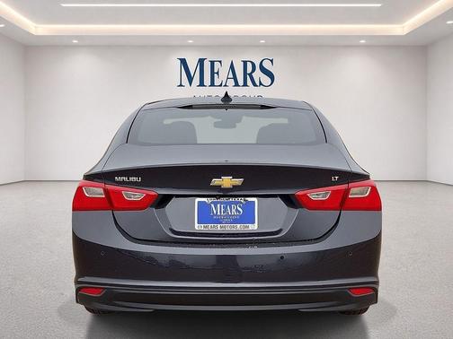 Dark Ash Metallic 2023 Chevrolet Malibu FWD 1LT