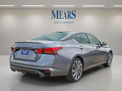 2023 Nissan Altima 2.5 SL