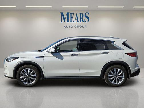 2022 INFINITI QX50 LUXE