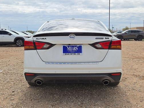 2022 Nissan Altima SR FWD