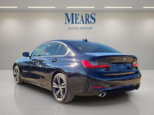 2022 BMW 330 330i