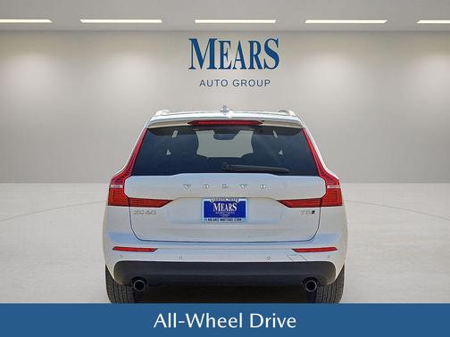 2020 Volvo XC60 T5 Momentum