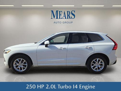 2020 Volvo XC60 T5 Momentum