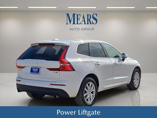 2020 Volvo XC60 T5 Momentum