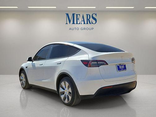 2023 Tesla Model Y Long Range Dual Motor All-Wheel Drive