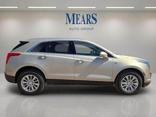2017 Cadillac XT5 Base
