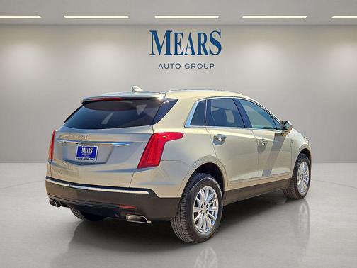 2017 Cadillac XT5 Base