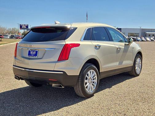 2017 Cadillac XT5 Base
