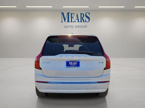 2026 Volvo XC90 B5 Plus 7-Seater