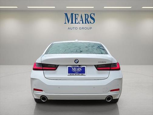 2025 BMW 330 i