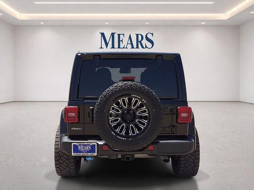 Black Clearcoat 2022 Jeep Wrangler Unlimited 4xe Sahara