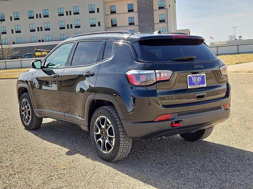 2024 Jeep Compass Trailhawk