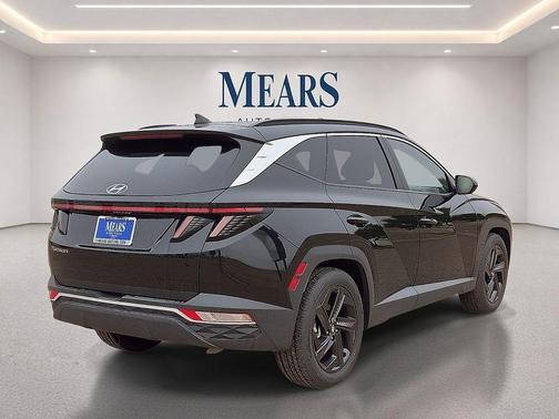 Black Pearl 2024 Hyundai TUCSON SEL