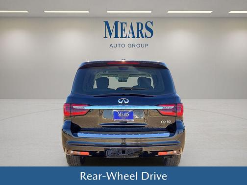 2023 INFINITI QX80 Luxe