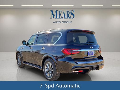 2023 INFINITI QX80 Luxe