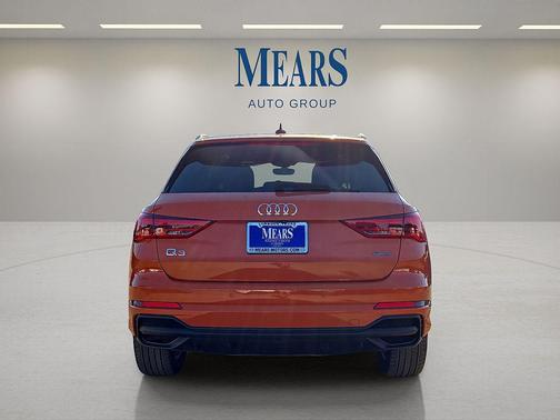 2023 Audi Q3 Premium 45 TFSI S line quattro Tiptronic