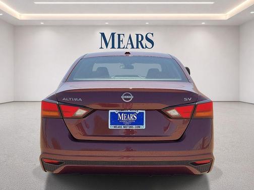 Garnet Pearl Metallic 2024 Nissan Altima 2.5 SV