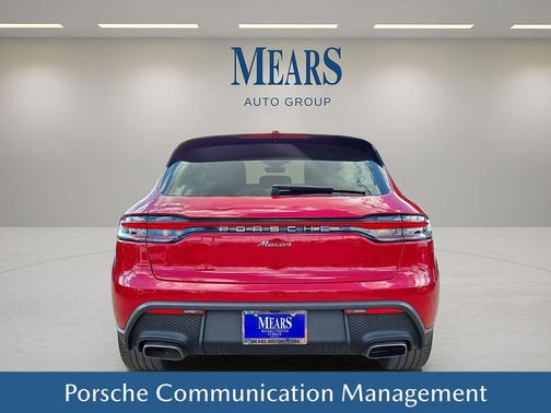 2022 Porsche Macan Base